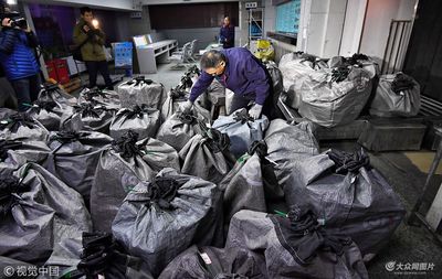 快遞上高鐵 濟南發(fā)出首批雙十一包裹