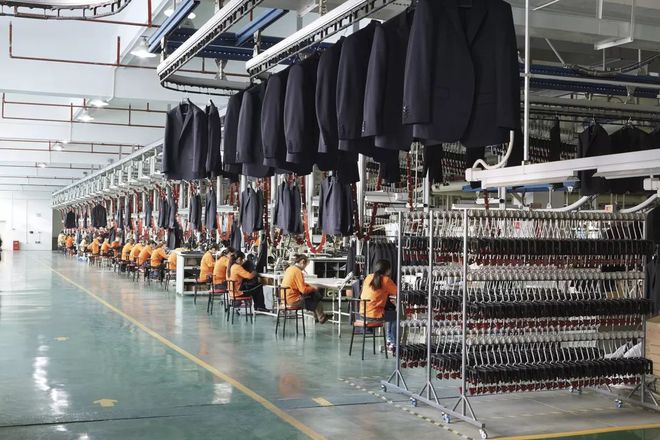 服裝工廠采購供應(yīng)不準(zhǔn)時(shí) 挑戰(zhàn)、根源與解決策略